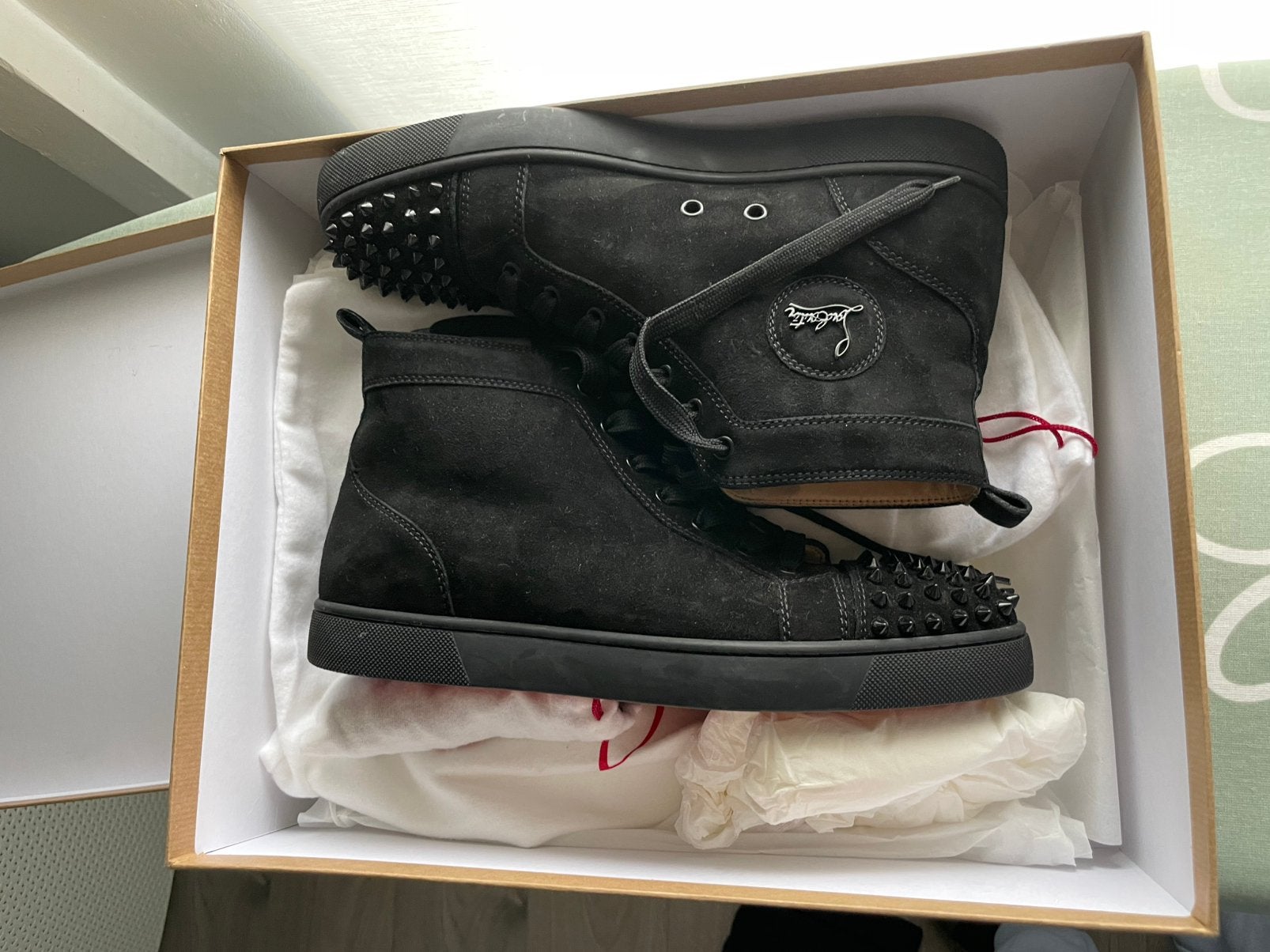Louboutin sneakers, Sports & Fitness, Patinage, Enlèvement, Comme neuf