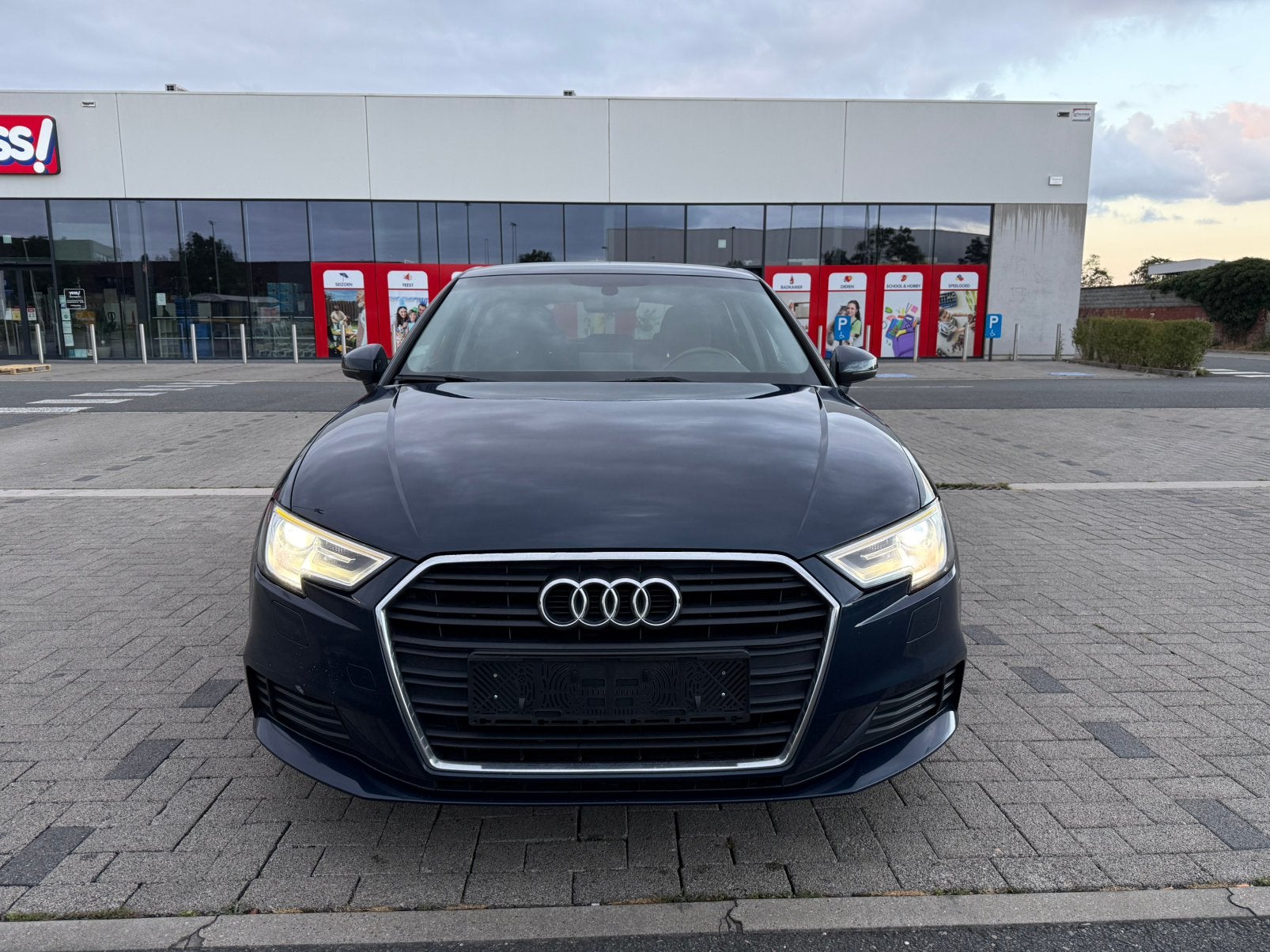 Audi A3 Sportback 30 TFSI (EU6D-Temp), Autos, Achat, Euro 6, Boîte manuelle, Entretenue par le concessionnaire