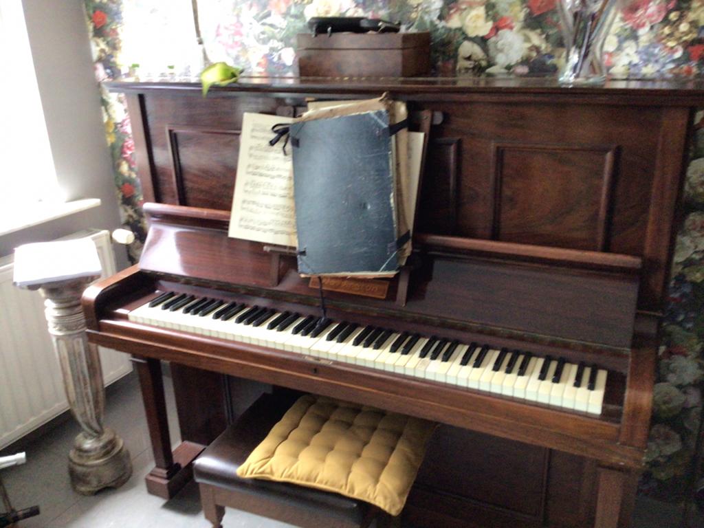 Wadington piano, Muziek en Instrumenten, Piano's, Ophalen, Gebruikt, Bruin, Piano