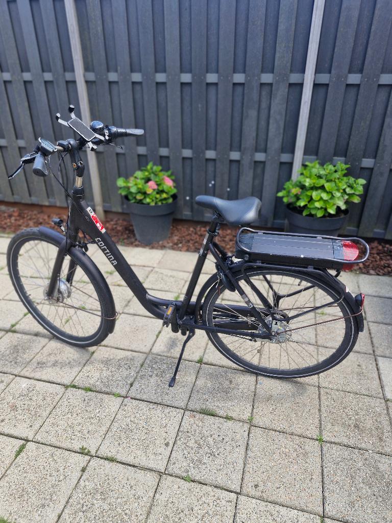 Cortina yoya, Fietsen en Brommers, Fietsen | Dames | Damesfietsen, Ophalen, Gebruikt, Overige merken, Versnellingen