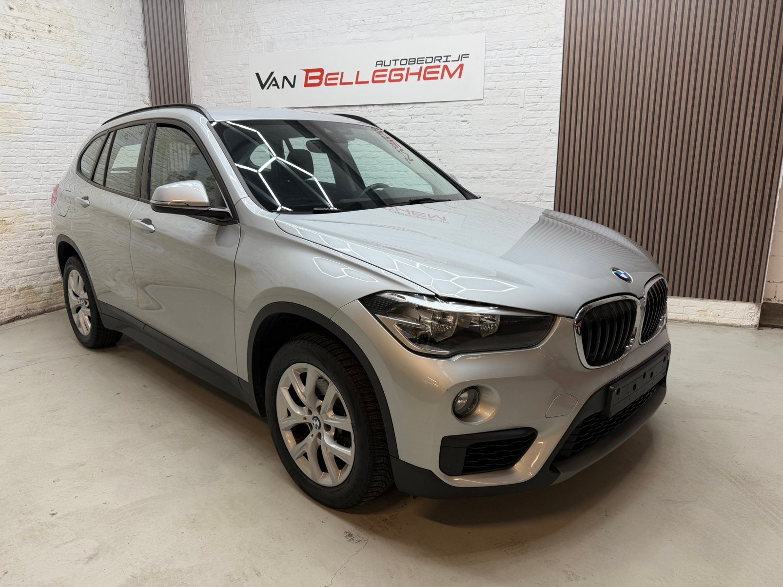 Bmw x1 1.5i s-drive18i 60.000km nieuwe staat!, Auto's, Stof, https://public.car-pass.be/vhr/887b7821-3f71-443d-ac13-a1b043e5f714