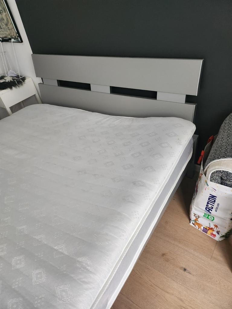 Lit 1m40, Enlèvement, Sommier