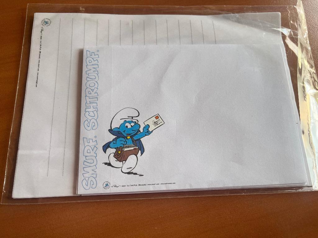 Briefpapier + omslagen Smurfen/Schtroumpfs-2008, Verzamelen, Verzenden, Smurfen, Zo goed als nieuw, Plaatje, Poster of Sticker