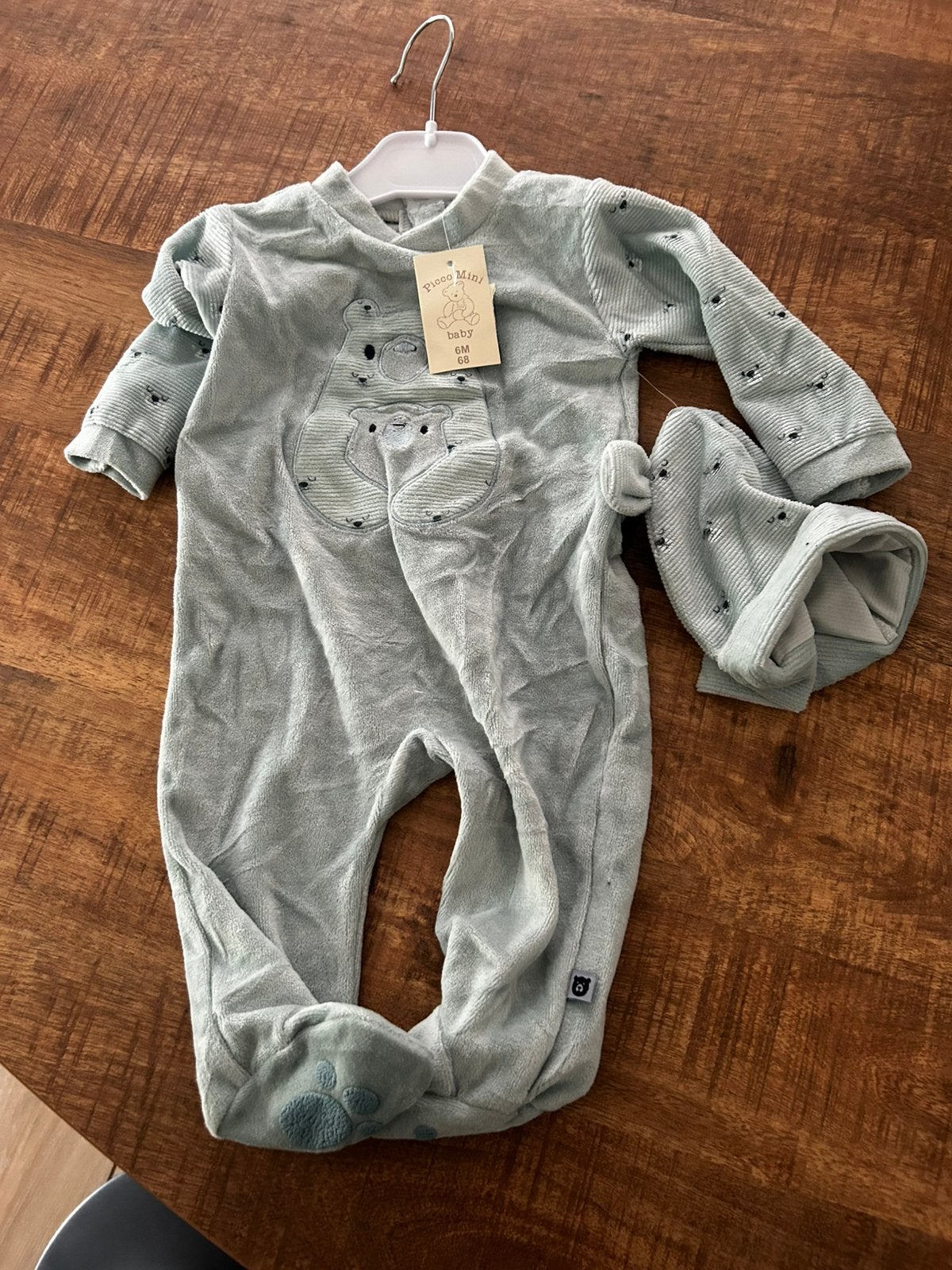 Nieuwe pyjama, Ophalen, Nieuw