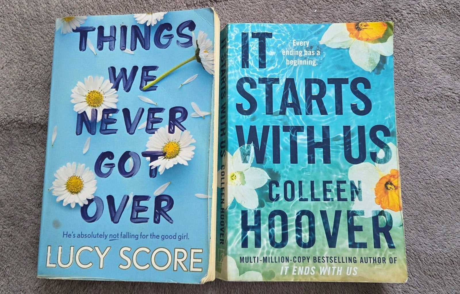 2 engelstalige boeken _ mogen beide weg voor klein prijsje, Livres, Langue | Anglais, Enlèvement ou Envoi, Colleen hoover, Fiction