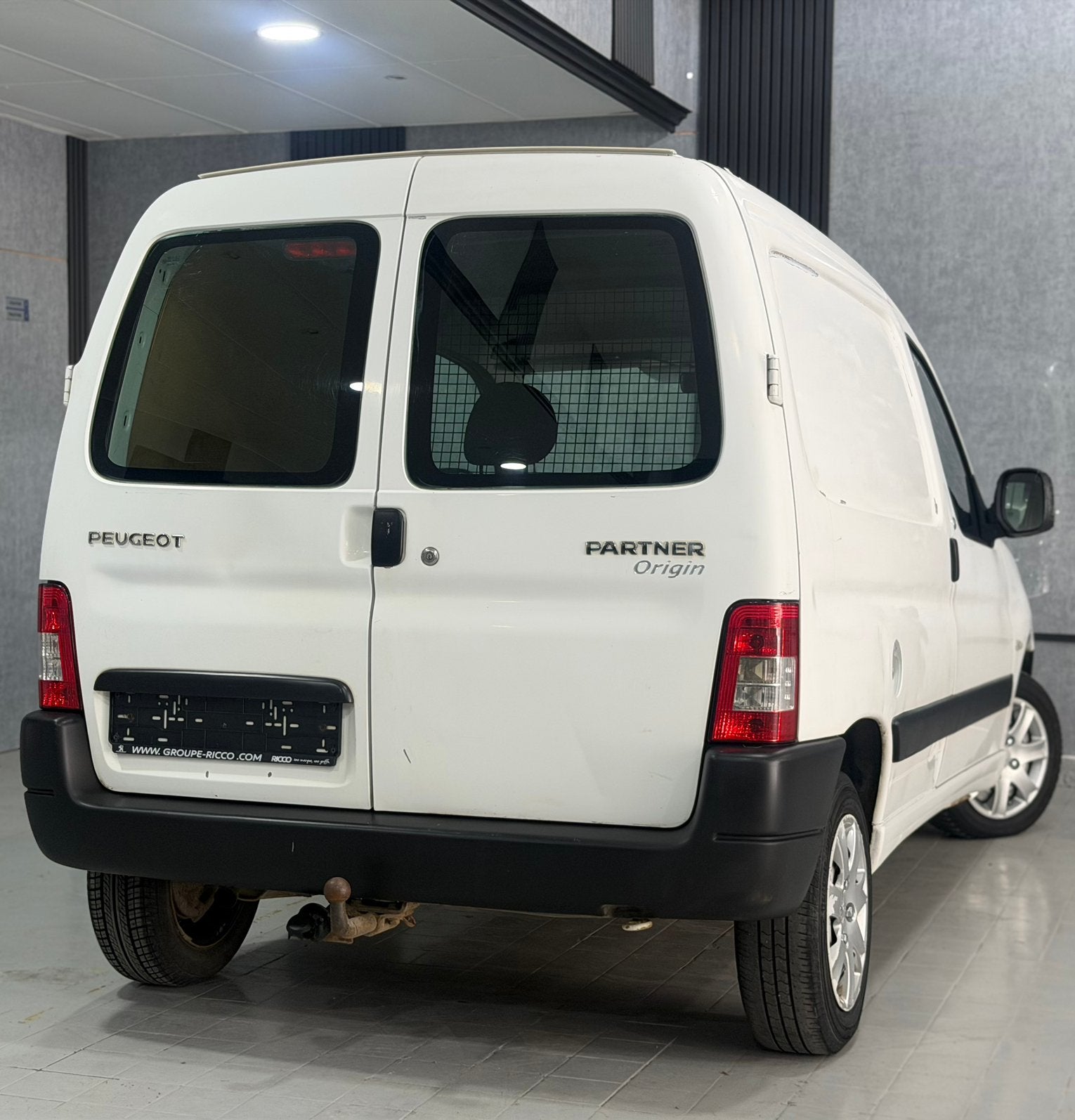 PEUGEOT PARTNER UTILITY 1.6 HDI *AIRCO* *KLAAR VOOR IMMAT*, Auto's, Bedrijf, Diesel, Euro 4, Trekhaak
