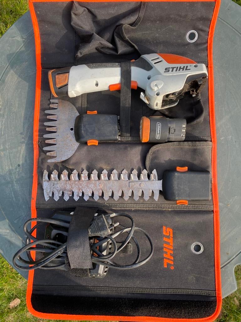 Stihl heesterschaar, Ophalen, Zo goed als nieuw, Accu