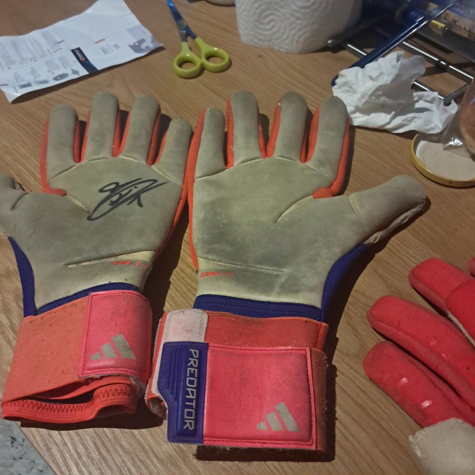keepershandschoenen gesigneerd door thibaut courtois, Ophalen