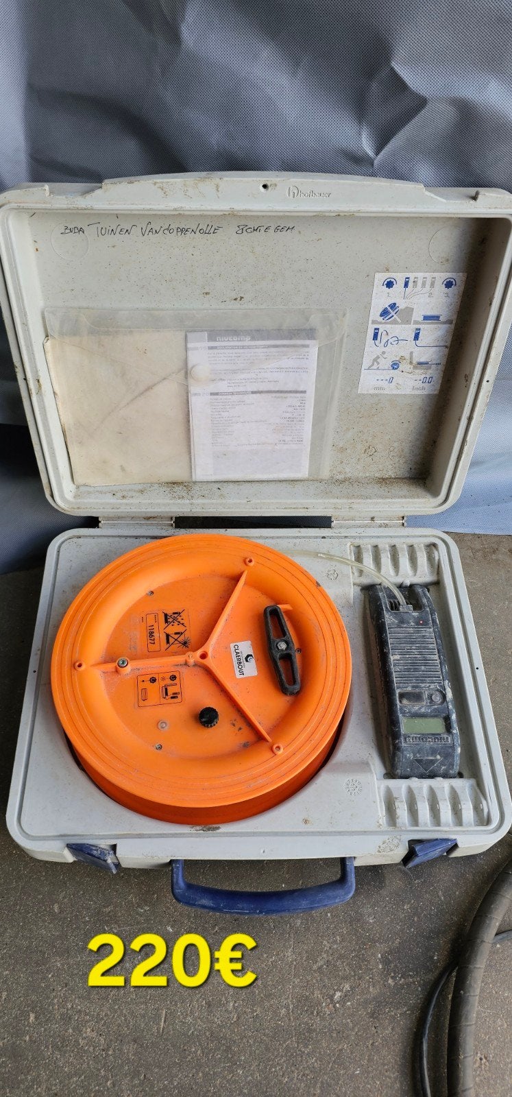 Elektronisch Slangwaterpas Nivcomp, Ophalen