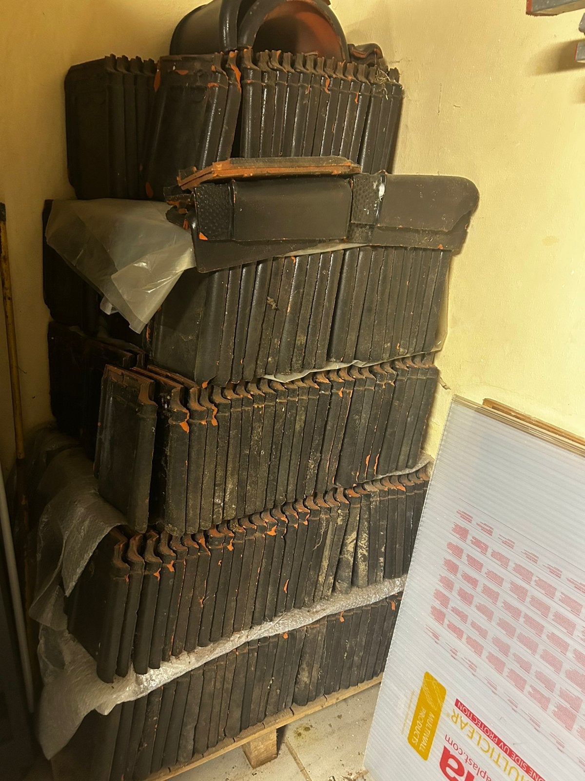 Dakpannen gratis, Enlèvement, Comme neuf
