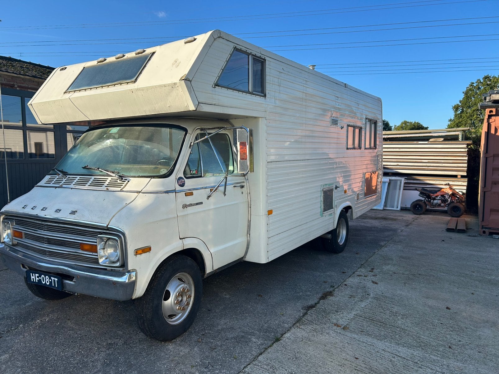 Dodge camper 5,8 ltr v8 LPG 1979inr. oude auto of motor mog., Caravanes & Camping, Particulier, Automatique, LPG