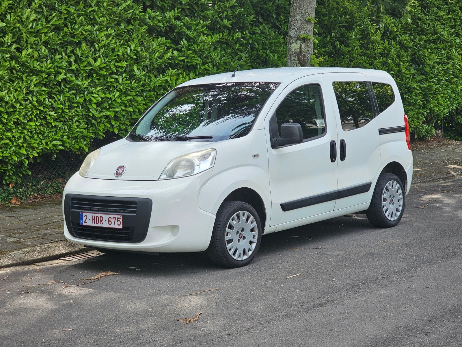 Fiat Qubo 1.4 essence, 136000 km, s, Approuvé à la vente, Autos, 57 kW, Euro 5, Achat, Boîte manuelle