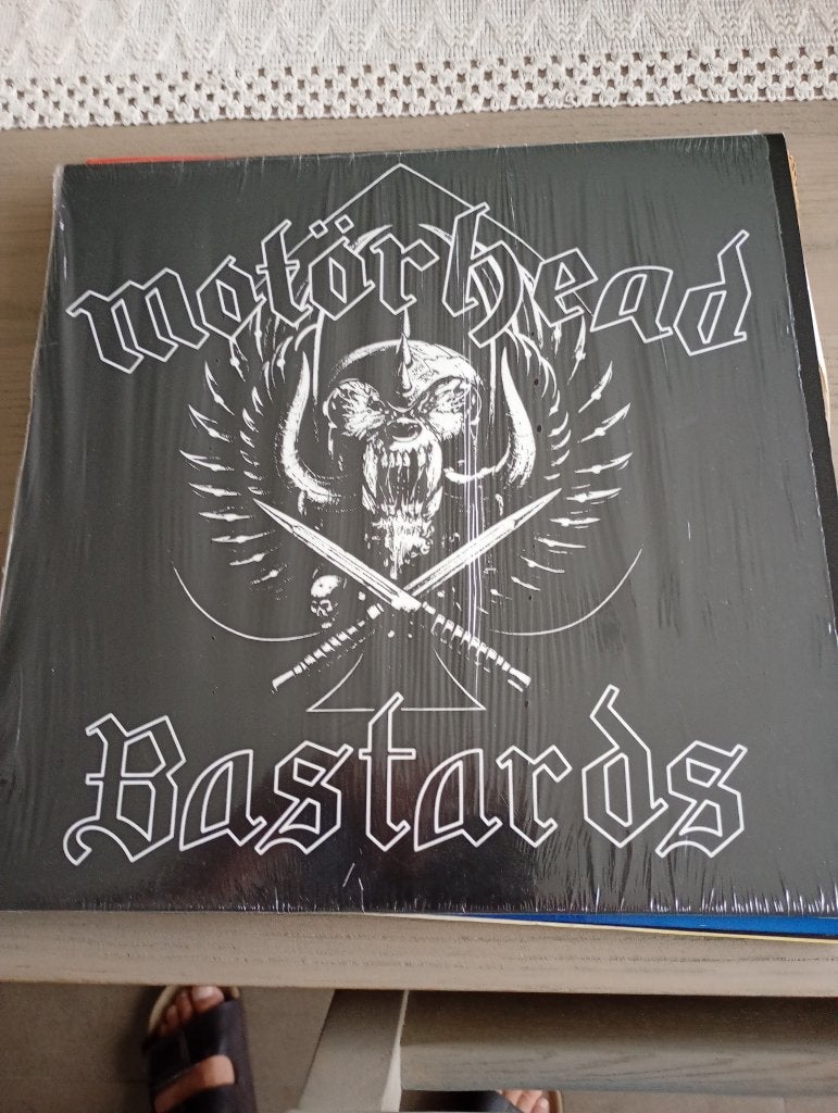 Motorhead - Bastards, Cd's en Dvd's, Vinyl | Hardrock en Metal, LP, Heavy metal, Verzenden, Zo goed als nieuw