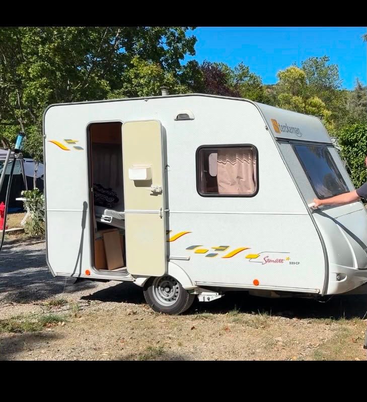Caravan te huur, -750 kg, 3 personen, met mover, Particulier, Mover, Sterckeman