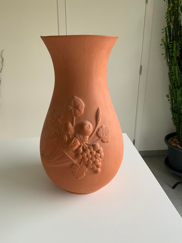 Grote terracotta vaas, Huis en Inrichting, Ophalen, Zo goed als nieuw