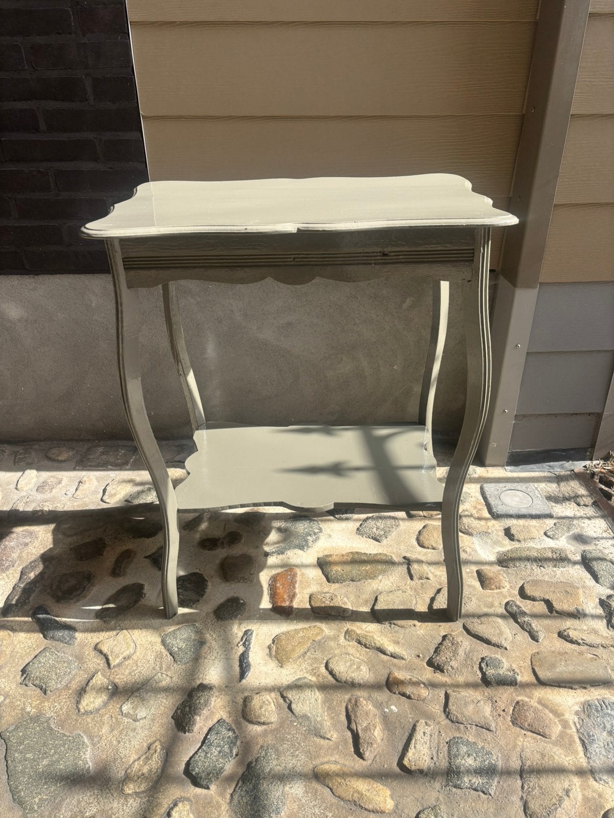 Houten bijzettafeltje, Ophalen