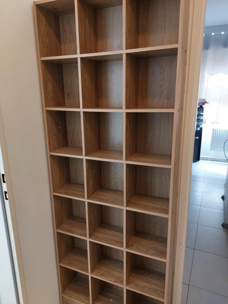 Kast met vakken maten H 180 cm B 68,5 cm D 19 cm, Antiek en Kunst, Antiek | Meubels | Kasten, Ophalen