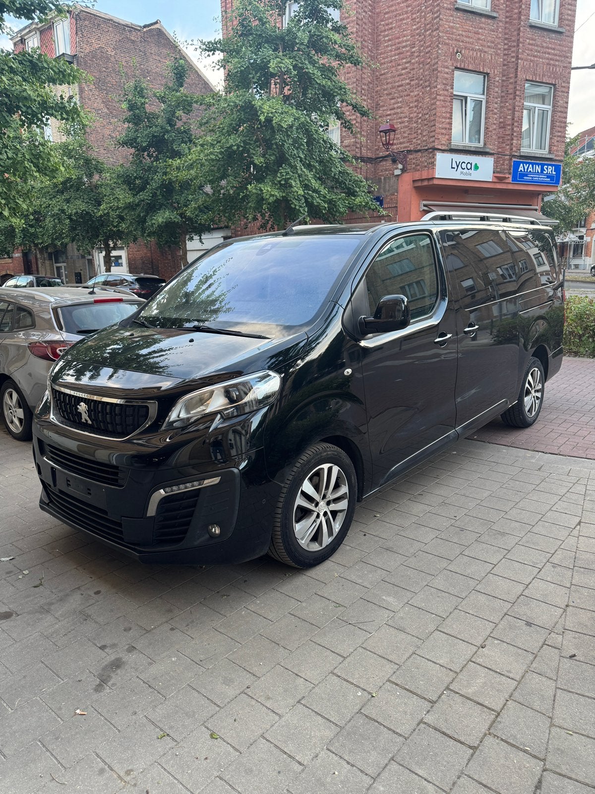 Peugeot Expert L2 Double Cab 5 zitplaatsen 177 pk automaat, Auto's, Stof, 4 cilinders, Zwart, Bedrijf