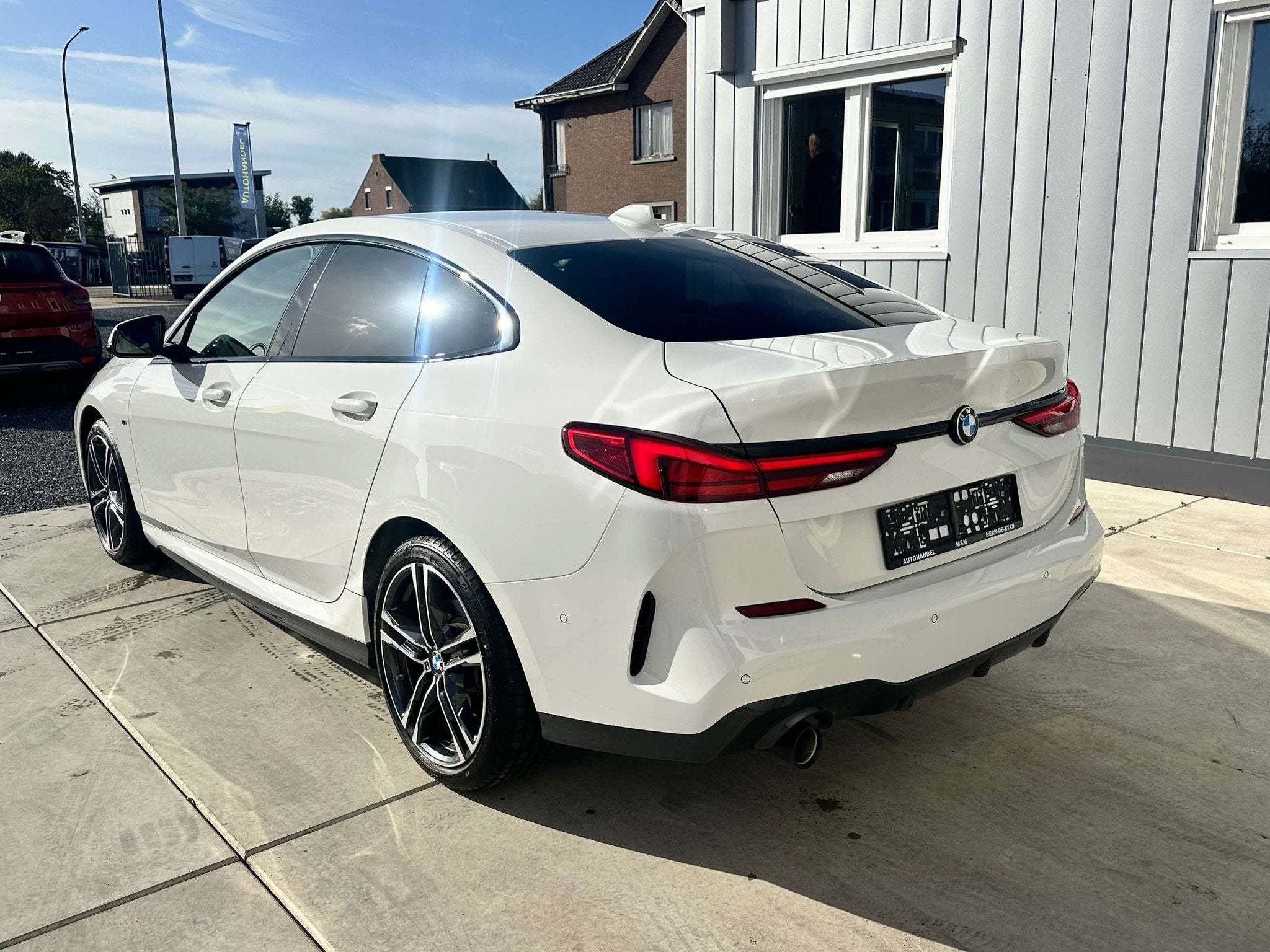 BMW 218 Gran Coupé 218iA * M-Pakket * 12M Garantie *, Auto's, Automaat, Gebruikt, Zwart, Wit