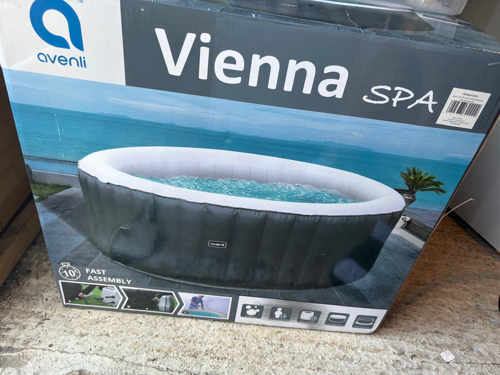 Avenli Jacuzzi, Ophalen, Zo goed als nieuw