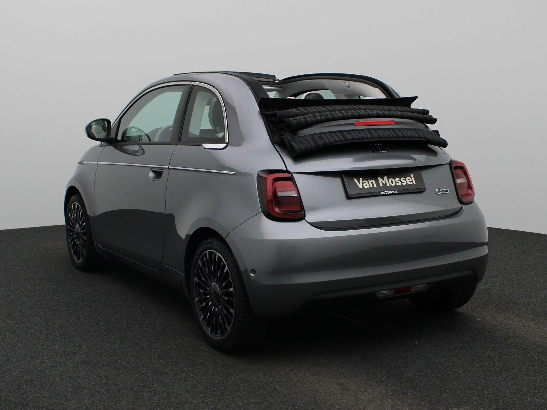 Fiat 500e C La Prima 42 kWh, 4 zetels, 87 kW, Verwarmde buitenspiegels, Cabriolet