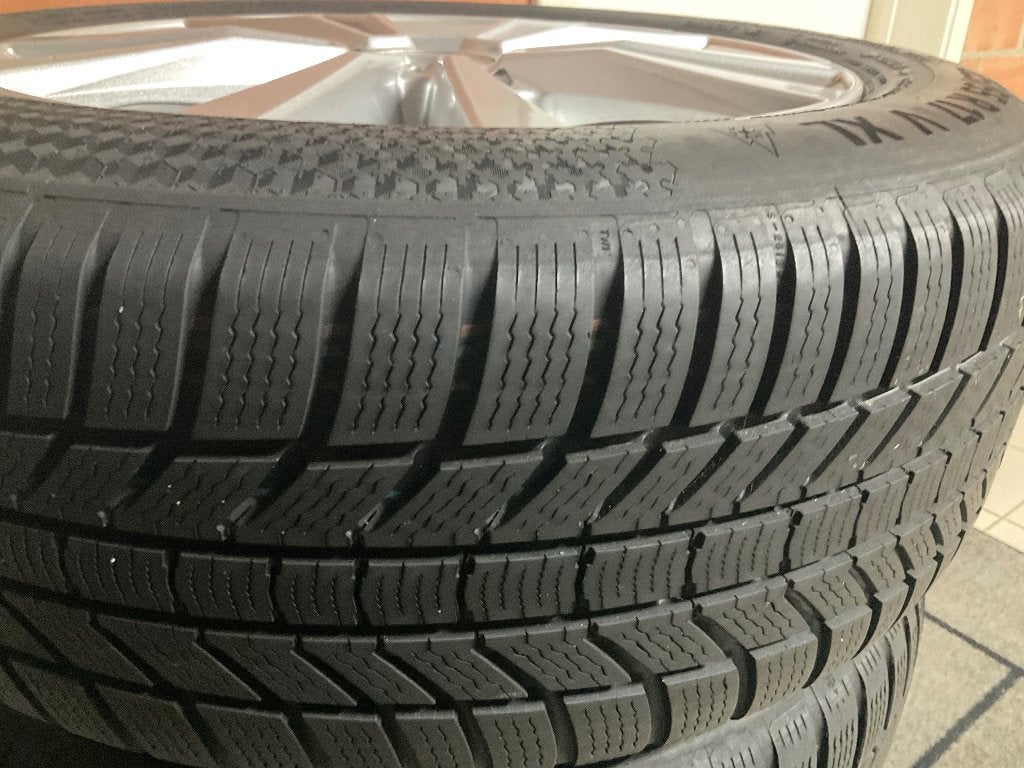 Set winterbanden op velg, Autos : Pièces & Accessoires, Enlèvement, Pneus hiver, Pneus et Jantes