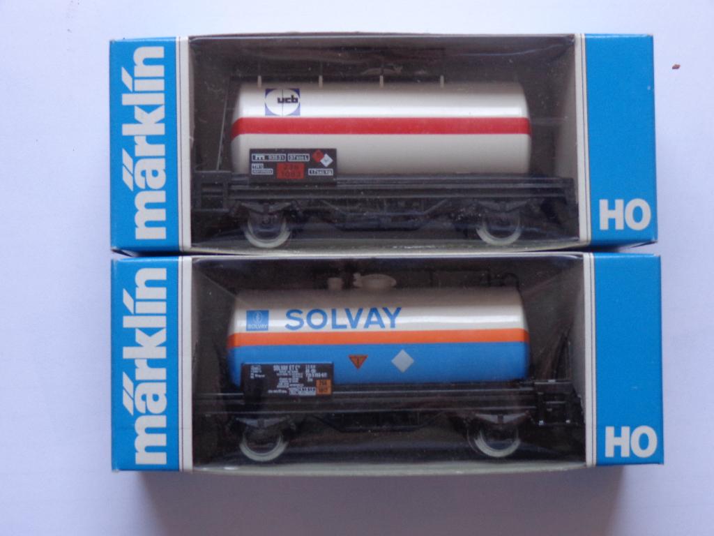 Marklin ho sncb/nmbs Lot de 2 citernes: Solvay et UCB., Enlèvement ou Envoi, Neuf, Wagon, Märklin