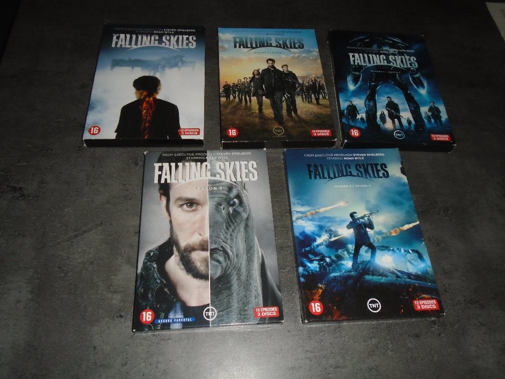 DVD - SERIES SCIENCE FICTION - FALLING SKIES S1 à 5, Cd's en Dvd's, Nederlands, Gebruikt, Engels, Science Fiction en Fantasy