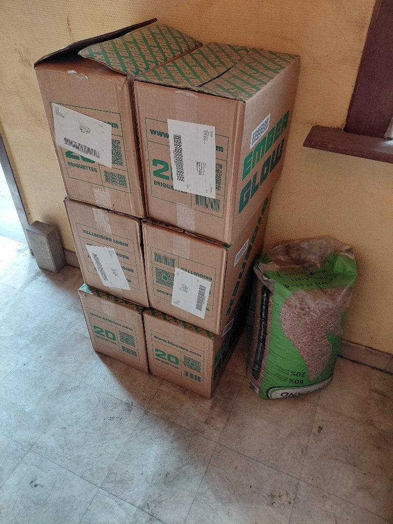 "Ember glow" houtbriketten +- 110 kg, Moins de 3 m³, Enlèvement, Autres essences de bois, Bûches