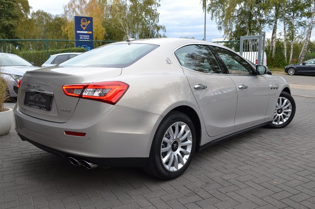 Maserati Ghibli 3.0 V6 BiTurbo * 1ste eigenaar * Belg. wagen, Auto's, Automaat, Achterwielaandrijving, 207 g/km, Euro 6