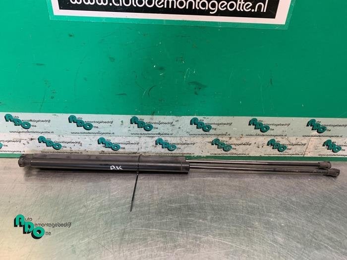 Kit amortisseur gaz hayon d'un BMW 3-Serie, -, 3 mois de garantie, Utilisé, -