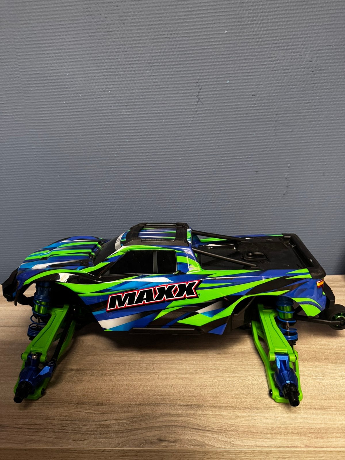 Traxxas wide maxx, Hobby en Vrije tijd, Ophalen, Zo goed als nieuw