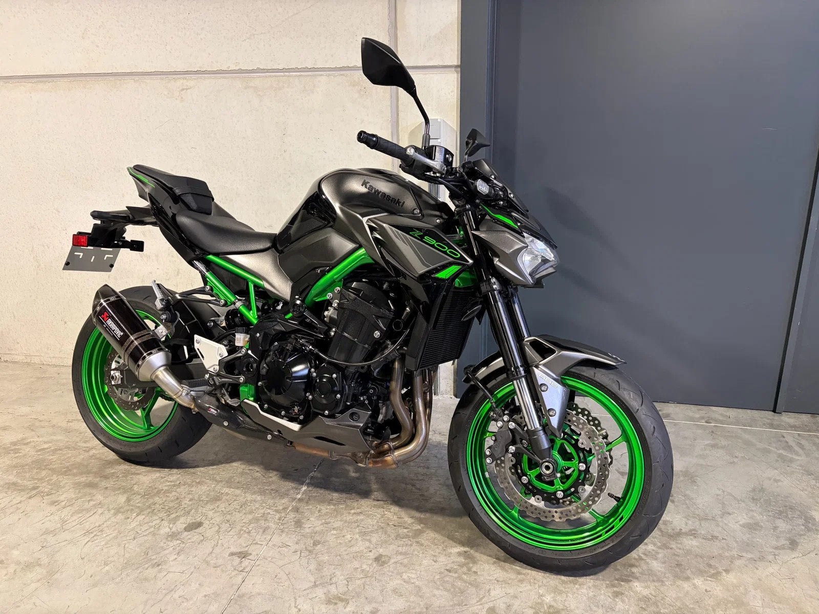 Kawasaki Z900 met Akrapovic uitlaat in nieuwstaat, Entreprise, Occasion, 900 cm³, Autre