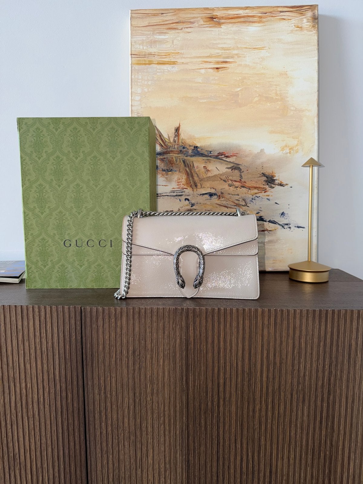 Sac en cuir verni beige de la collection Gucci Dionysus, Enlèvement, Beige