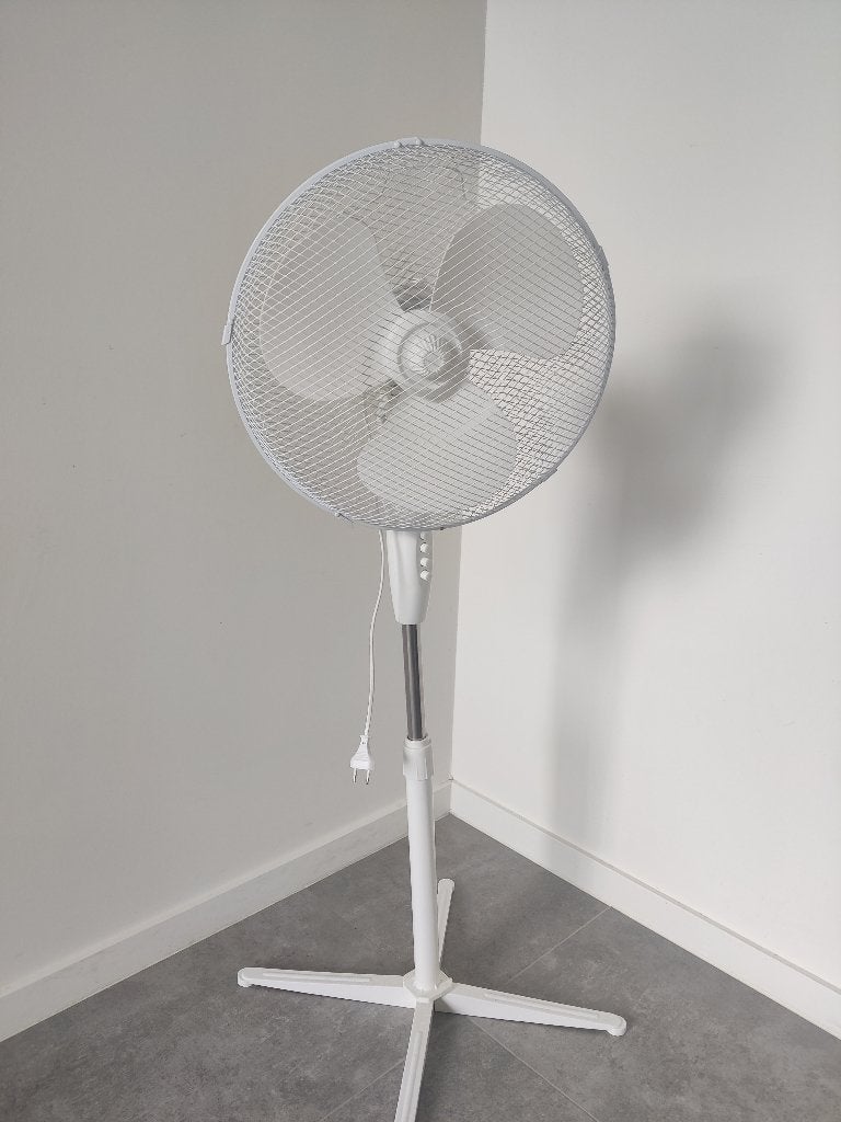 Electric fan, Electroménager, Ventilateurs, Enlèvement, Comme neuf, Ventilateur de trépied