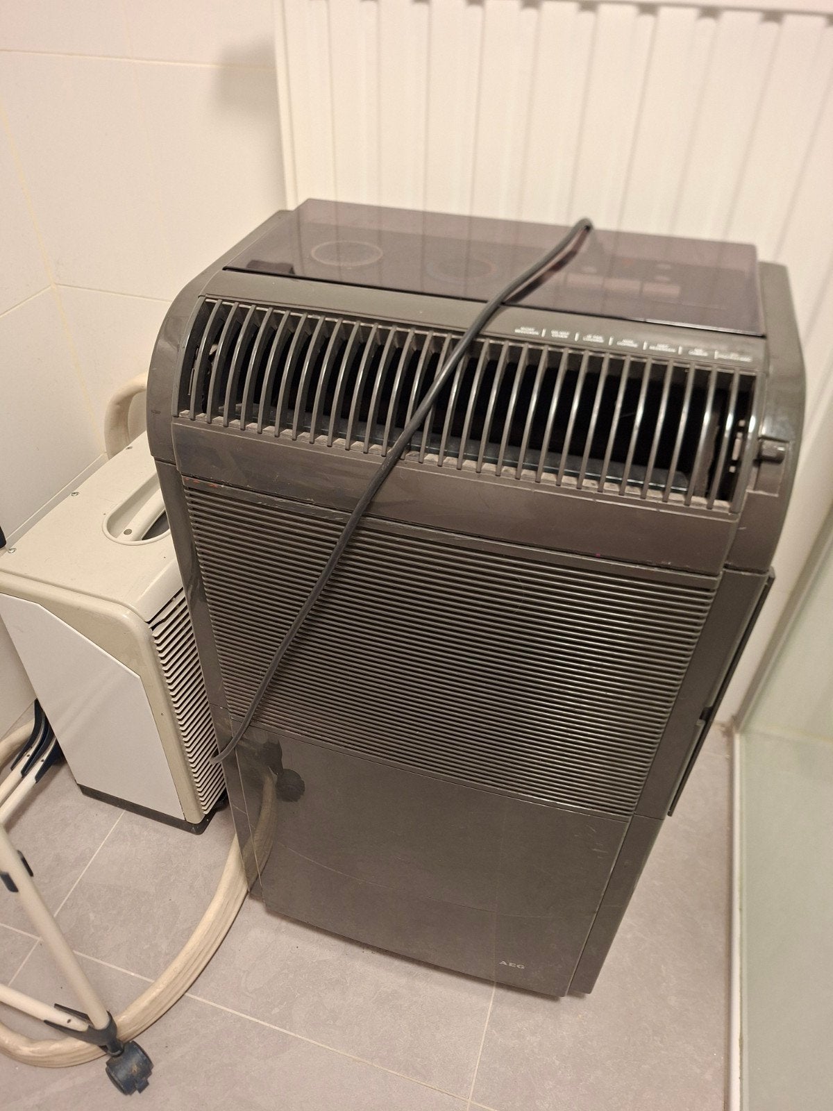 Krachtige AEG Mobiele Split Airco & Verwarming (Aircondition, Elektronische apparatuur, Ophalen, Verwarmen