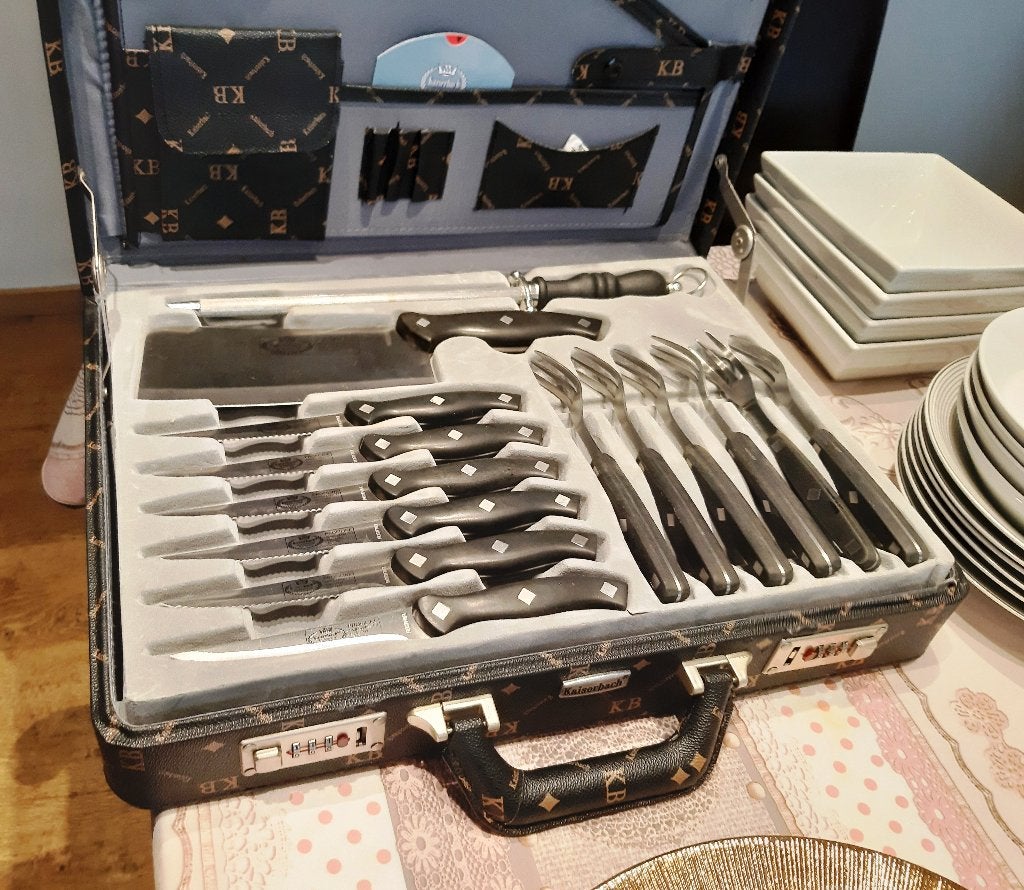Couverts de table en étui et état neuf, Enlèvement, Neuf, Inox ou Chrome, Set de couverts