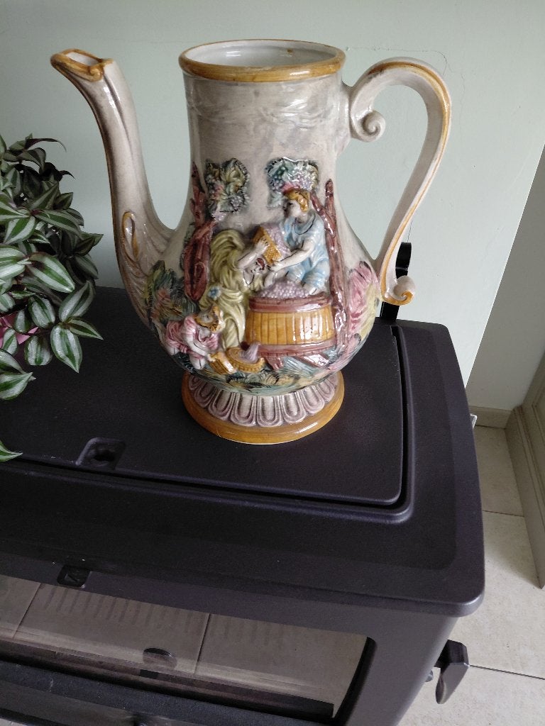 brocca in ceramica kruik, Ophalen