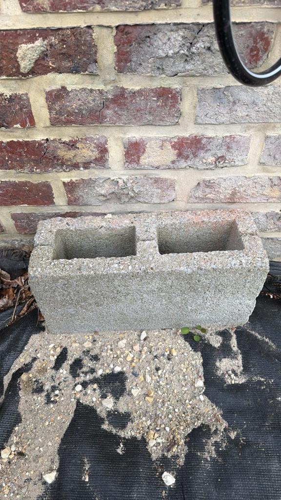 3 stuks betonblokken, Doe-het-zelf en Bouw, Metselstenen, Ophalen, Gebruikt