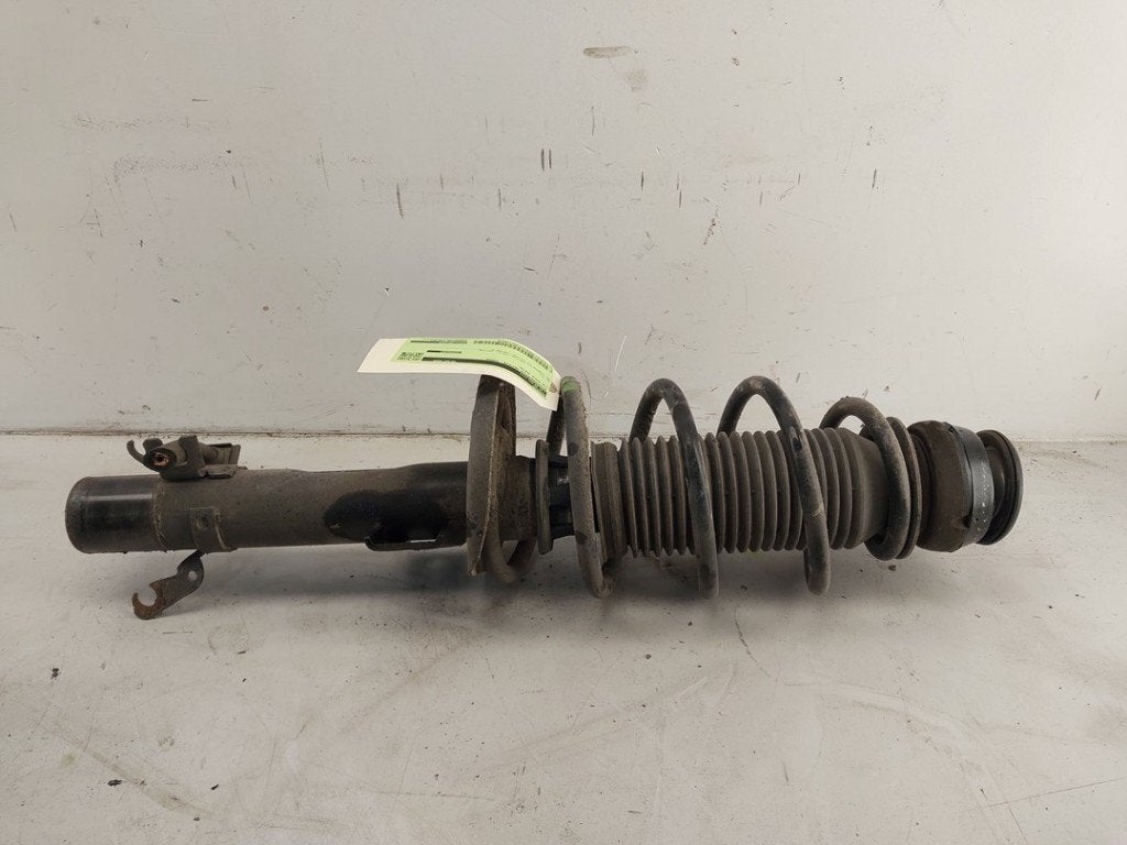 AMORTISSEUR OU ABSORBEUR DE CHOC AVANT DROIT Polo V (6R), Volkswagen, Volkswagen AG, Utilisé, Kundenbetreuung@volkswagen.de
