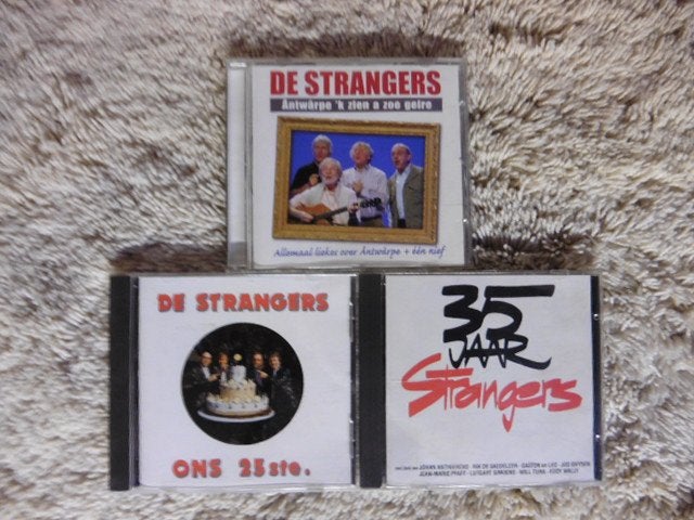 Antwerpse Artiesten (Strangers - Katastroof - Tourist Lemc ), Ophalen of Verzenden, Zo goed als nieuw, Gesigneerd, Streekmuziek