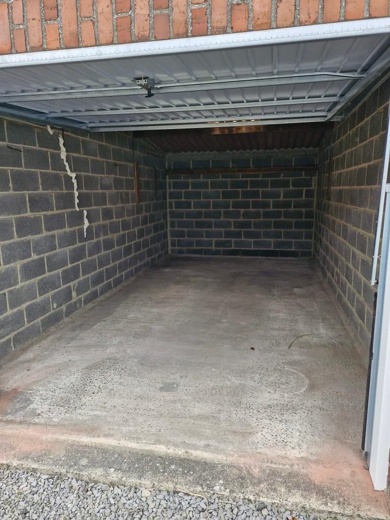 Garages a louer, Immo, En direct du propriétaire, 16 m², Autres types, Pecq