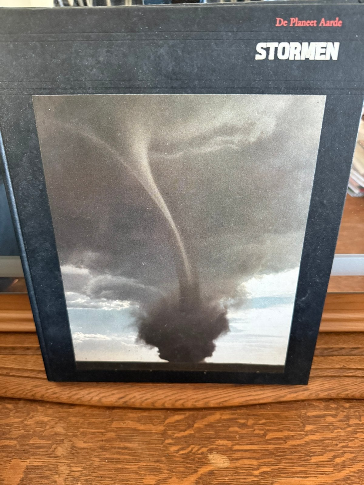 Tempêtes, Enlèvement ou Envoi, Comme neuf