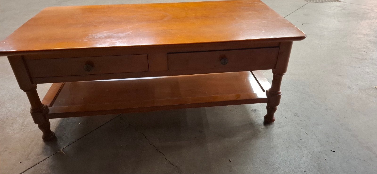 Table salon, Ophalen