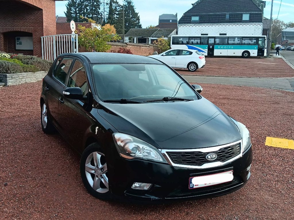 KIA Ceed 1.6 CRDI 90 Ch 2011 Euro 5 Clim Facelift, Autos, Euro 5, Entretenue par le concessionnaire, 5 portes, Particulier