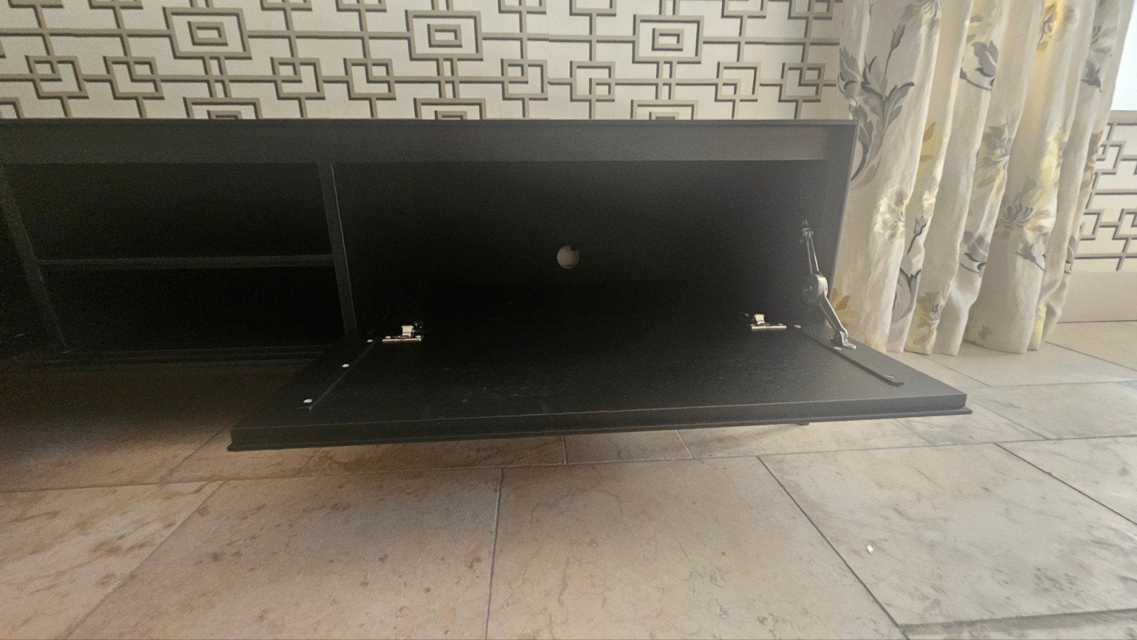 Meuble TV en bois noir, Enlèvement