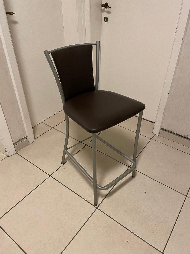 Hoge stoel, Ophalen, Gebruikt, Bruin, Eén