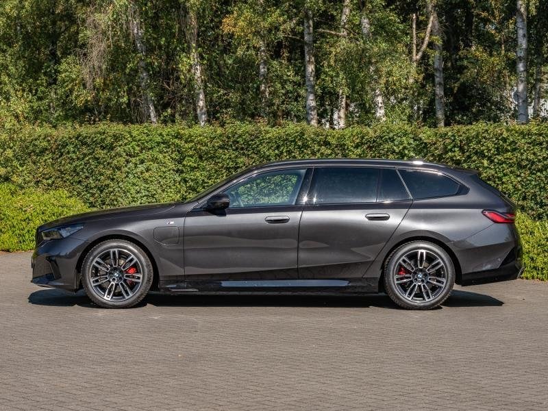 BMW 5-Serie M-Sport Pro, Autos, BMW, Argent ou Gris, Euro 6, Entreprise, Phares directionnels