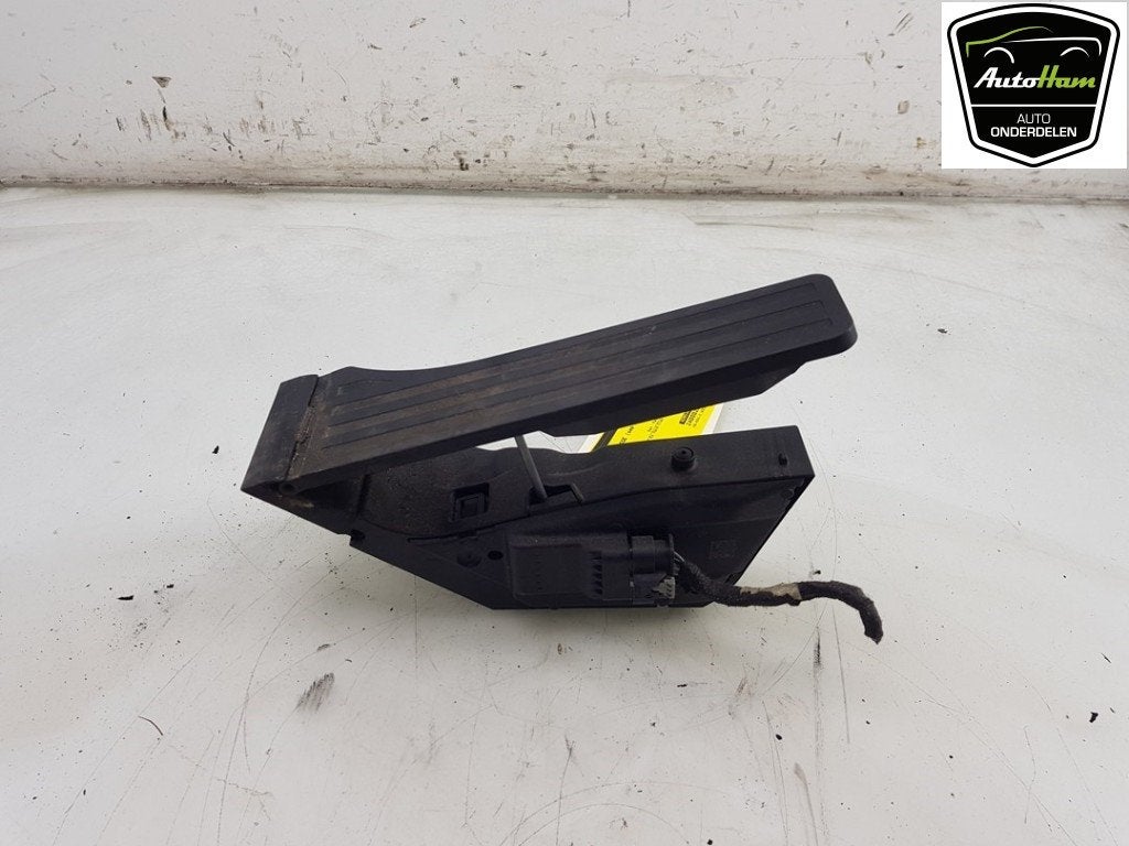 PEDALE D'ACCELERATEUR C (W205) (|2053000004|A2053000004|), Autos : Pièces & Accessoires, Mercedes-Benz, Utilisé, Dialog.mb@mercedes-benz.com