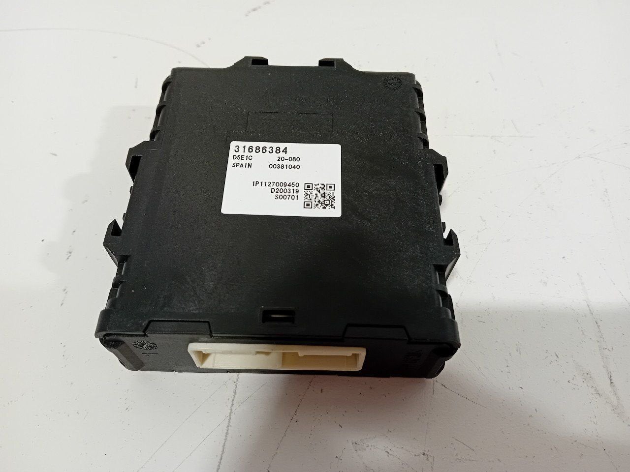Computer automaat voor bak Volvo XC40, Onderdelen@venauto.nl, Van der Ven Autorecycling B.V., Ettenseweg 76, 4706 PB Roosendaal, The Netherlands